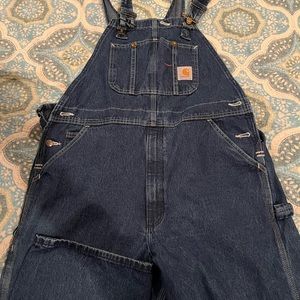 Mens Carhartt overalls.